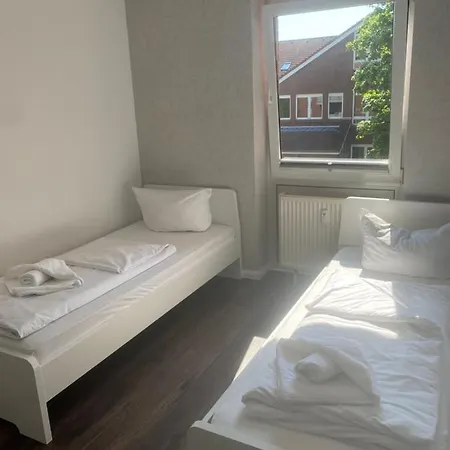 - Ferienwohnung Pestaloz In Der Nahe Hannover-messe Apartment *