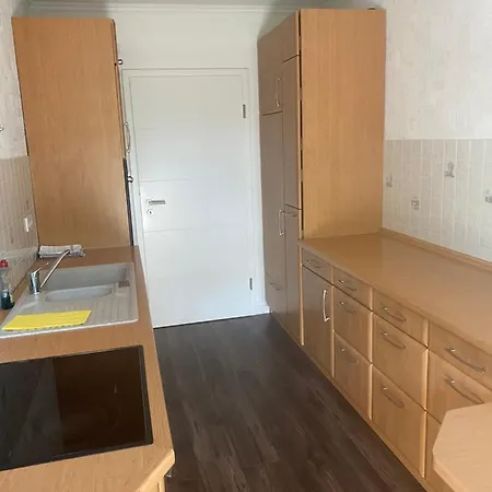 Apartment - Ferienwohnung Pestaloz In Der Nahe Hannover-messe *